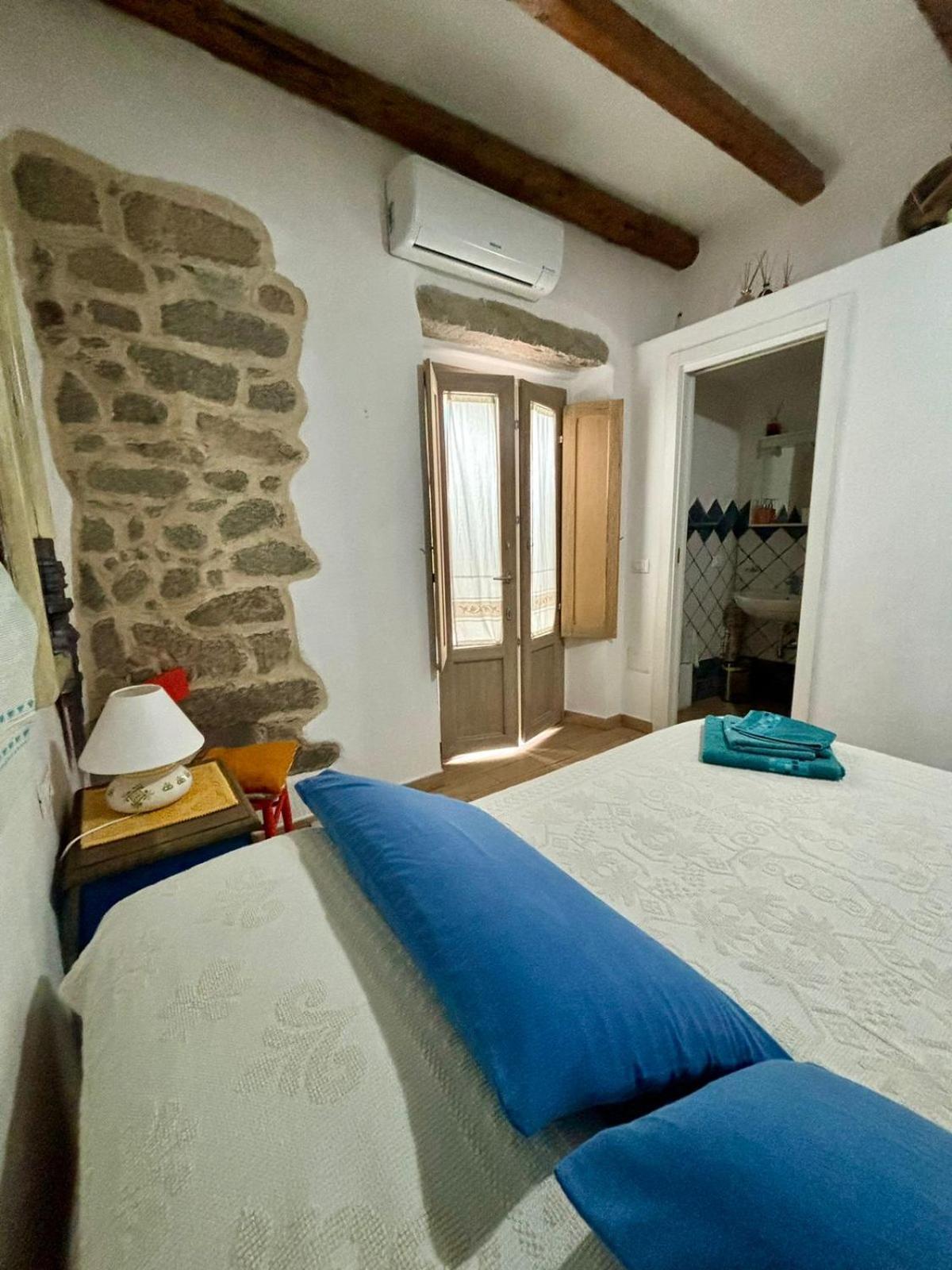 B&B Pascal House Nuoro_Iun E5016 Нуоро Екстериор снимка