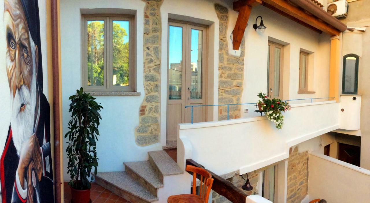 B&B Pascal House Nuoro_Iun E5016 Нуоро Екстериор снимка